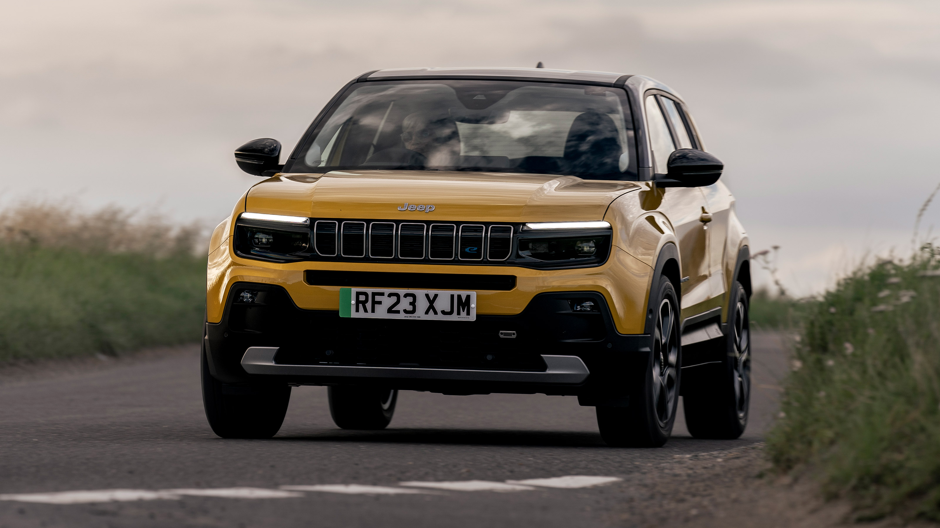 Jeep Avenger SUV front cornering