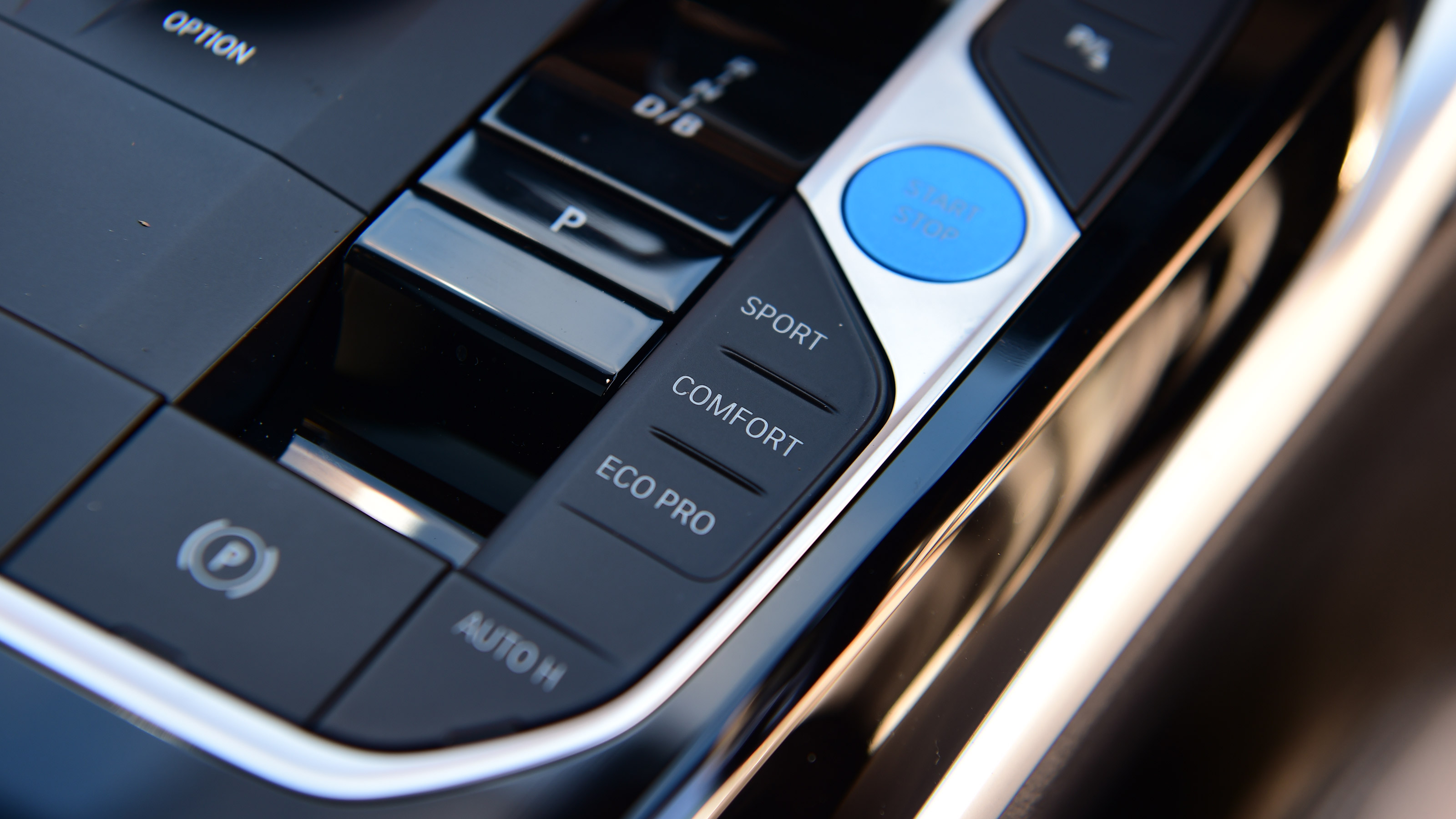 BMW i4 eDrive35 centre console