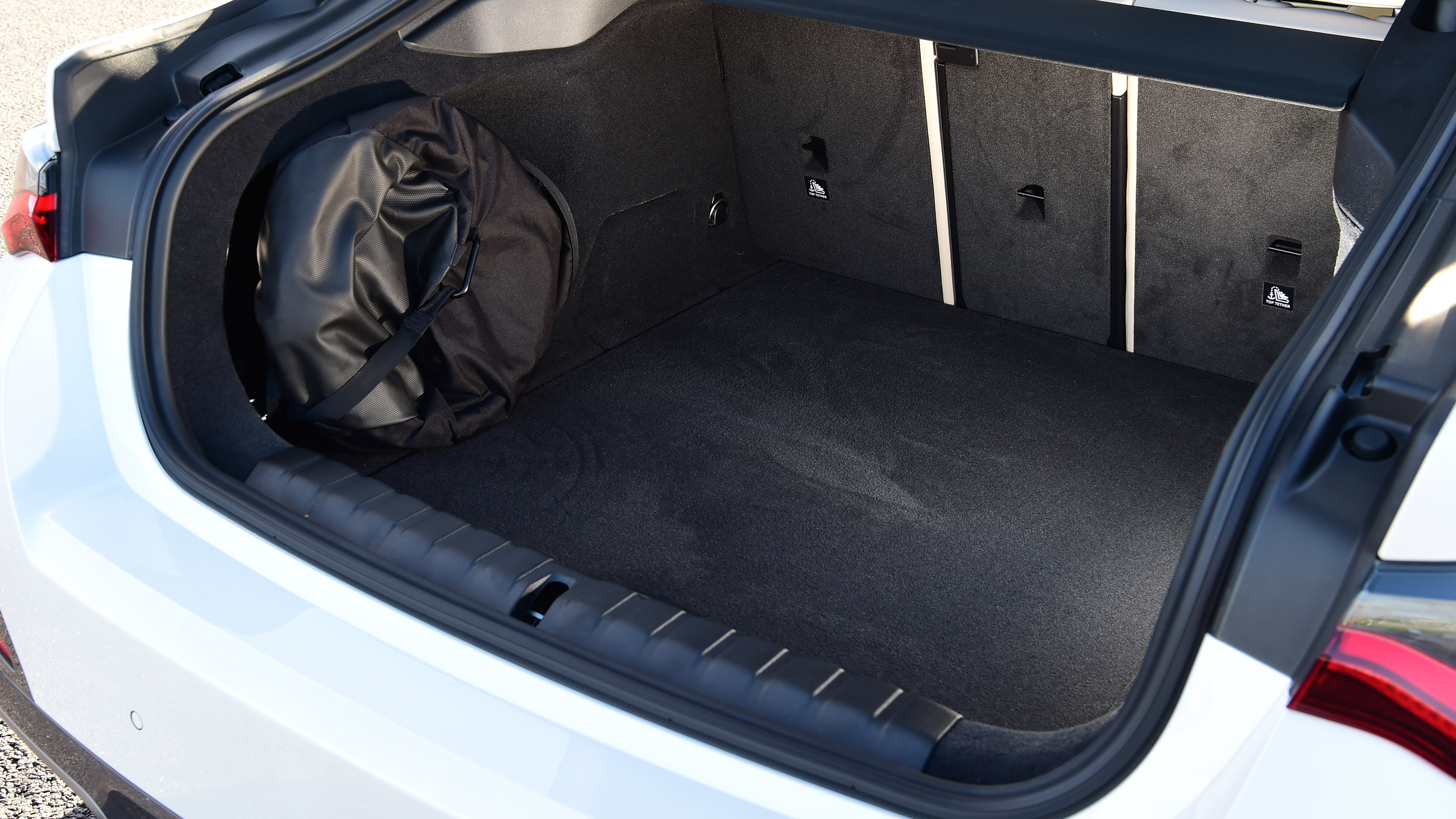 BMW i4 eDrive35 boot