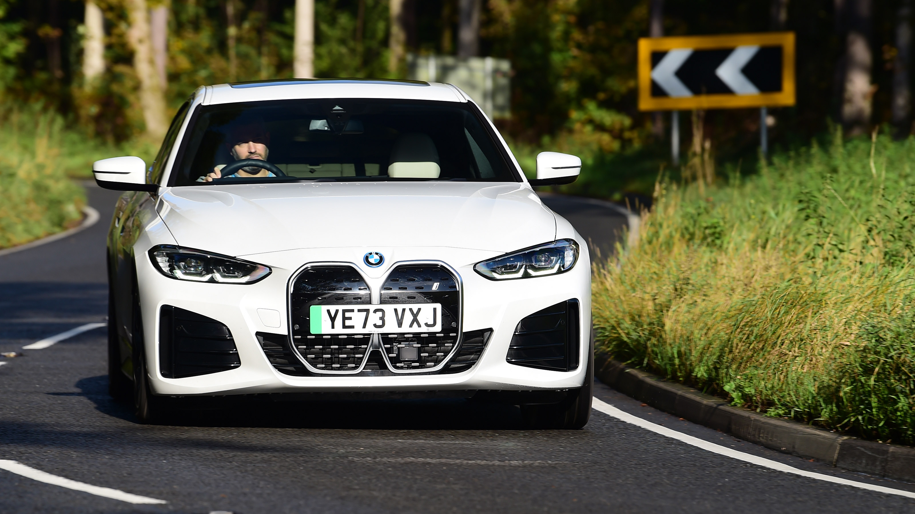 BMW i4 eDrive35 front cornering