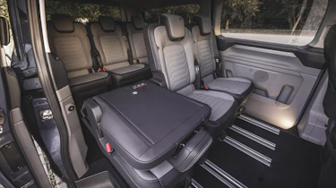 Ford Tourneo Custom middle row