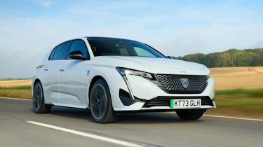 Peugeot E-308 UK front tracking