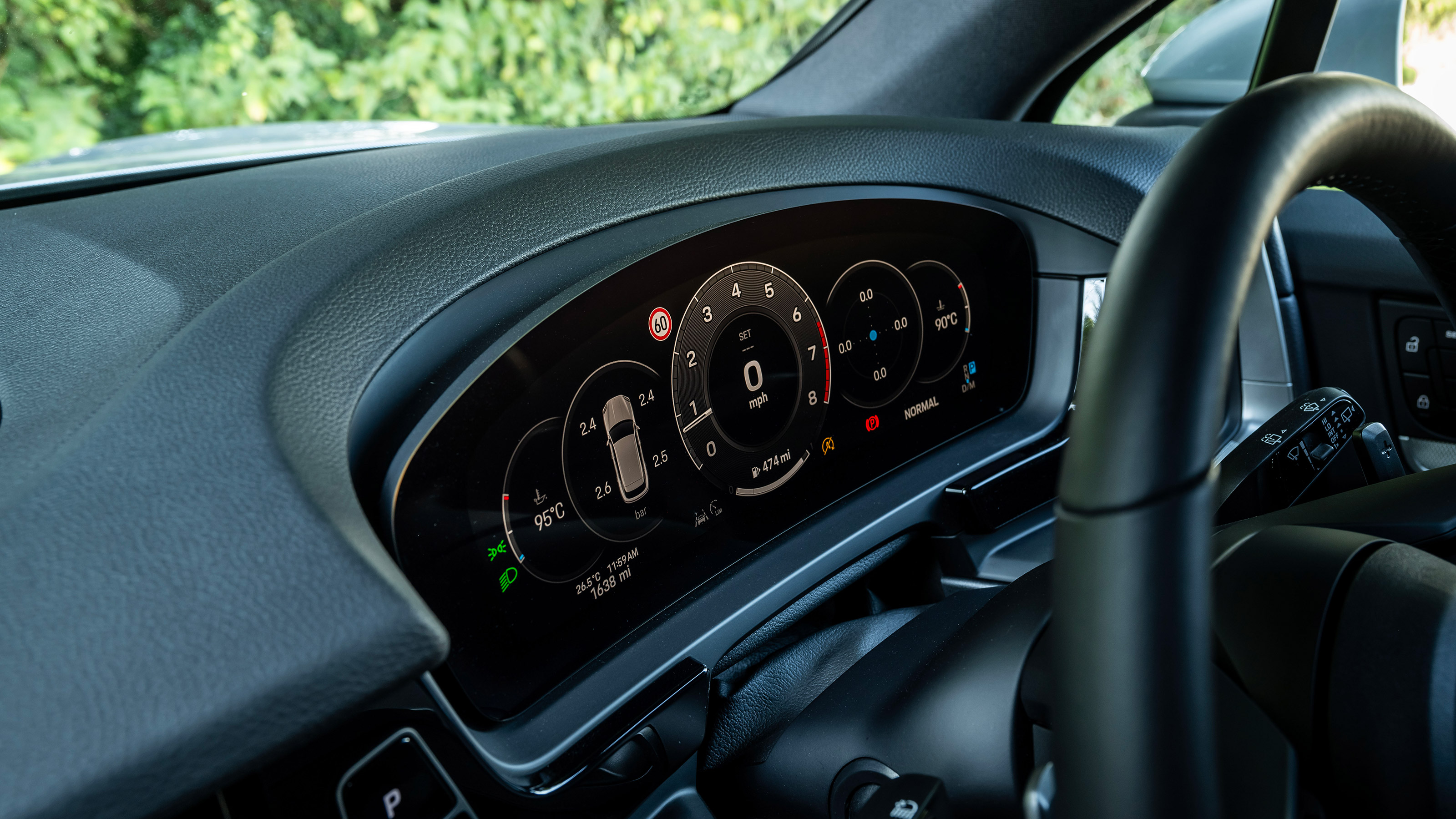 Porsche Cayenne SUV binnacle