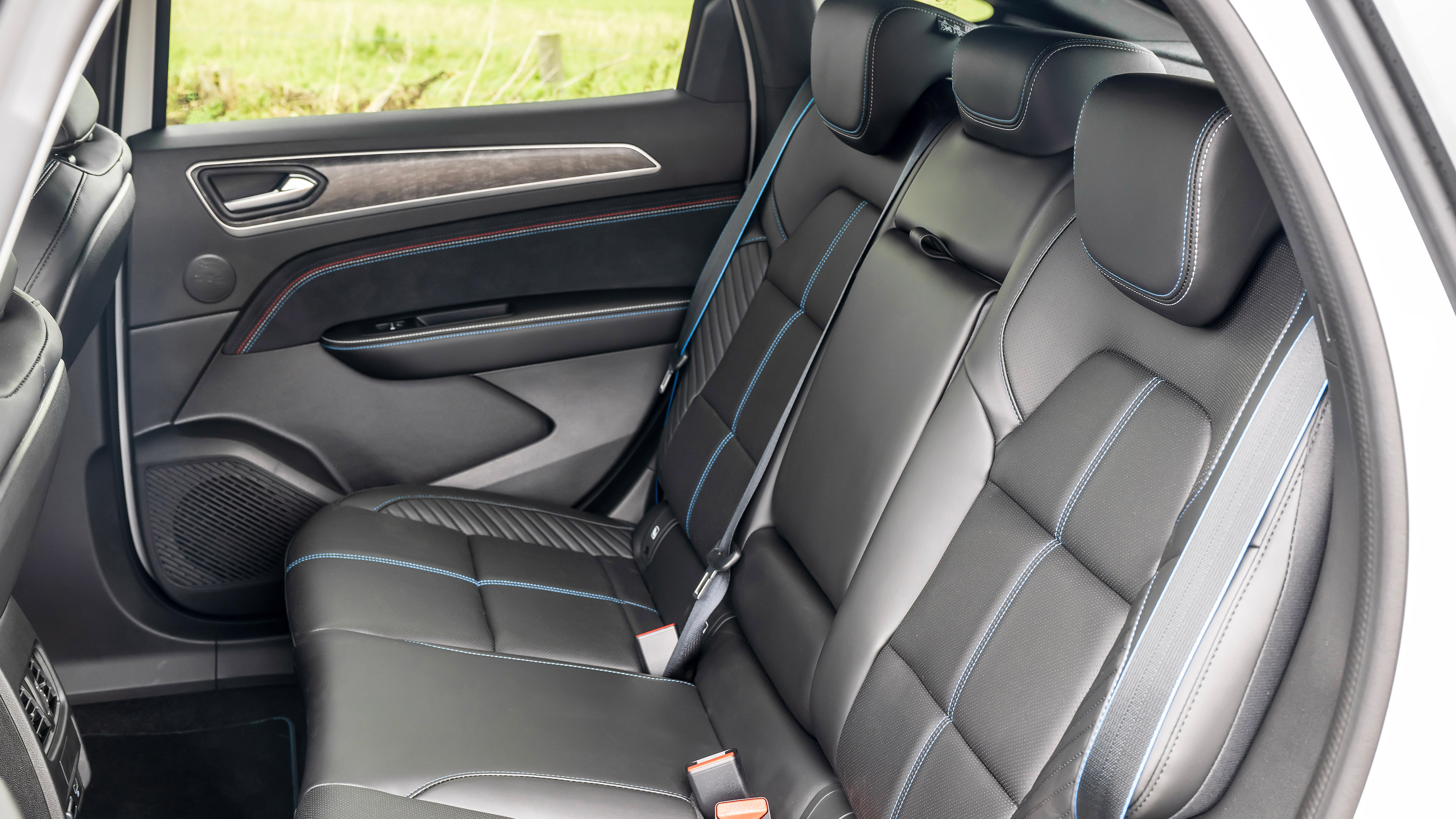 Renault Arkana facelift rear seats
