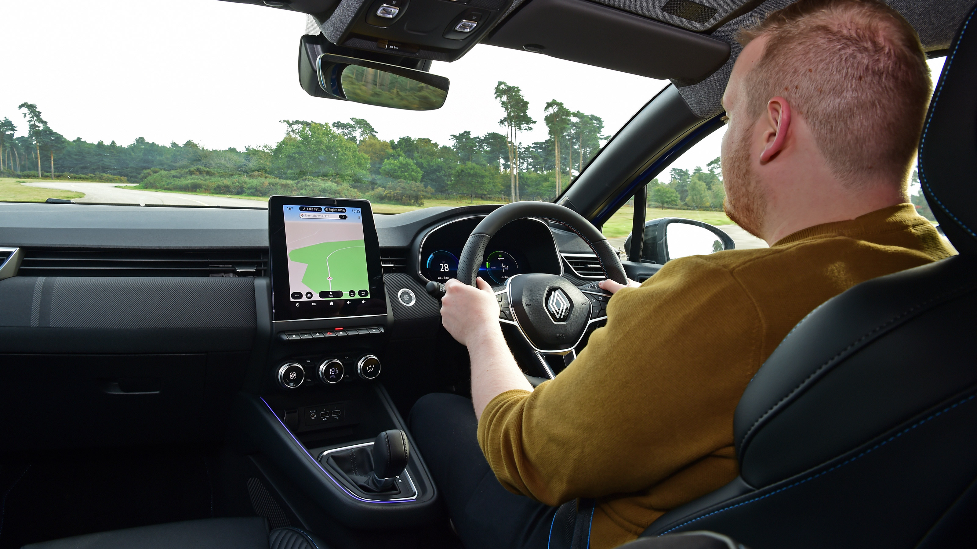 Renault Clio UK interior staff