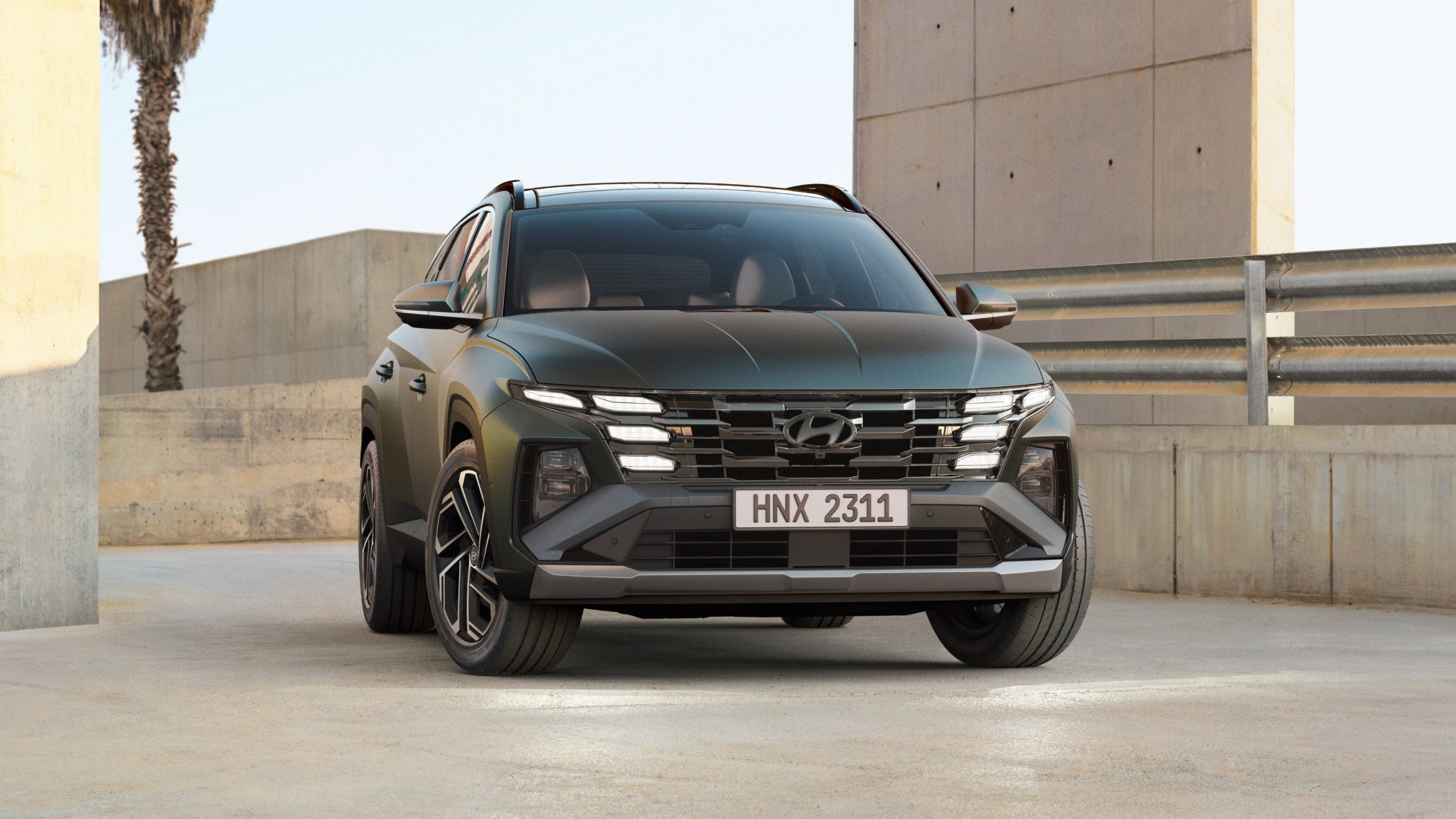Hyundai Tucson static front view