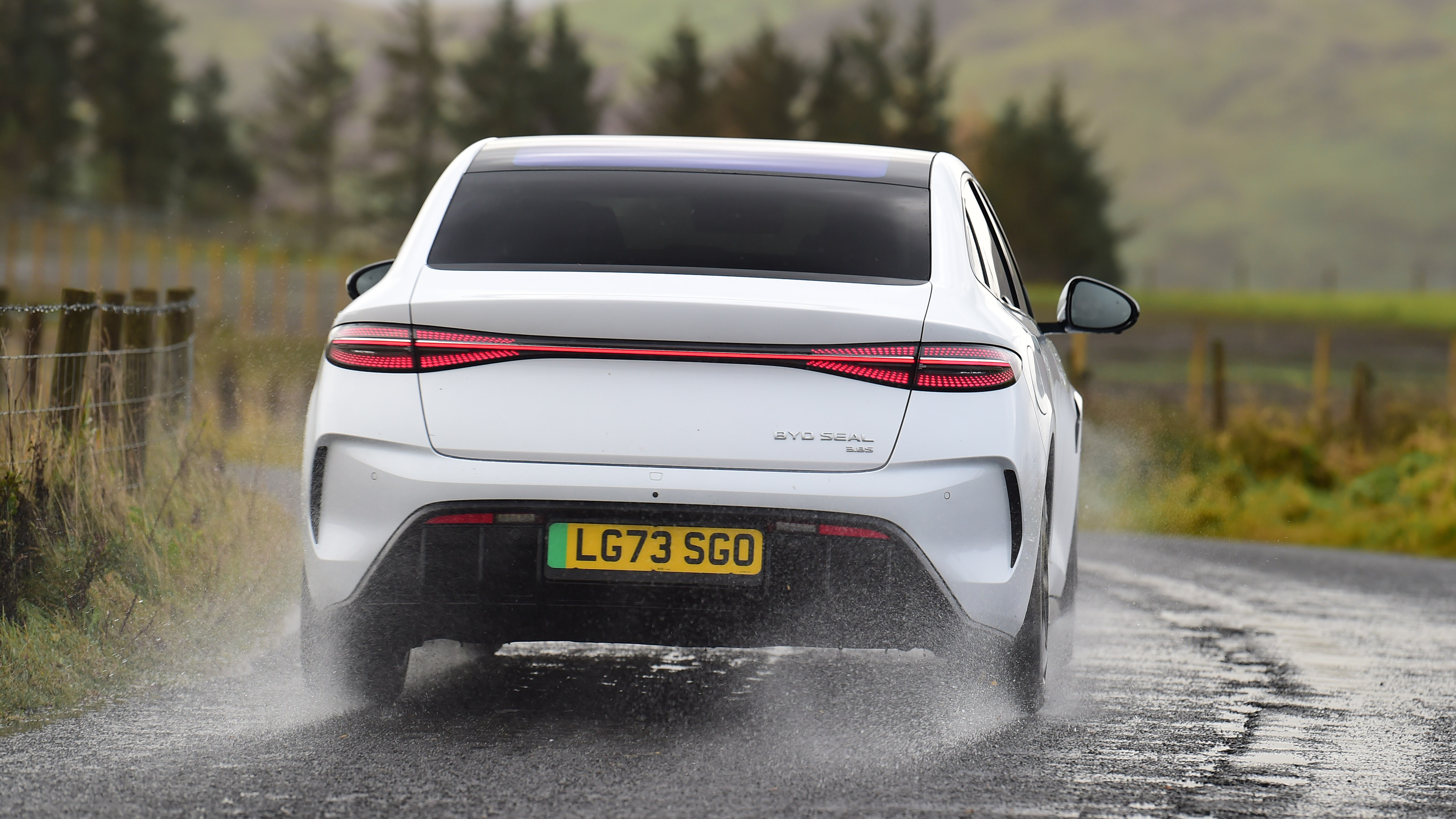 BYD Seal UK rear tracking