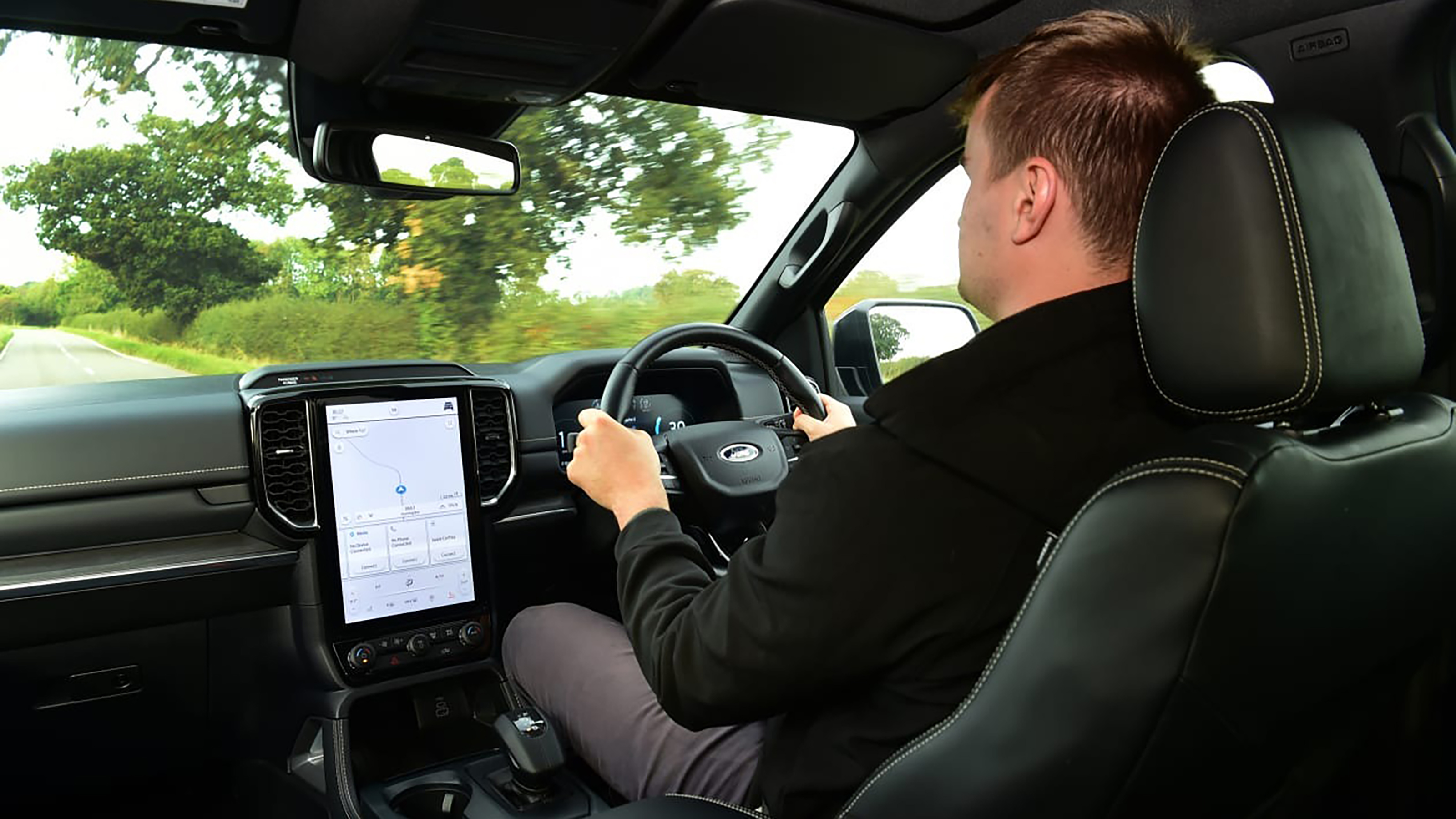Ford Ranger Platinum drive