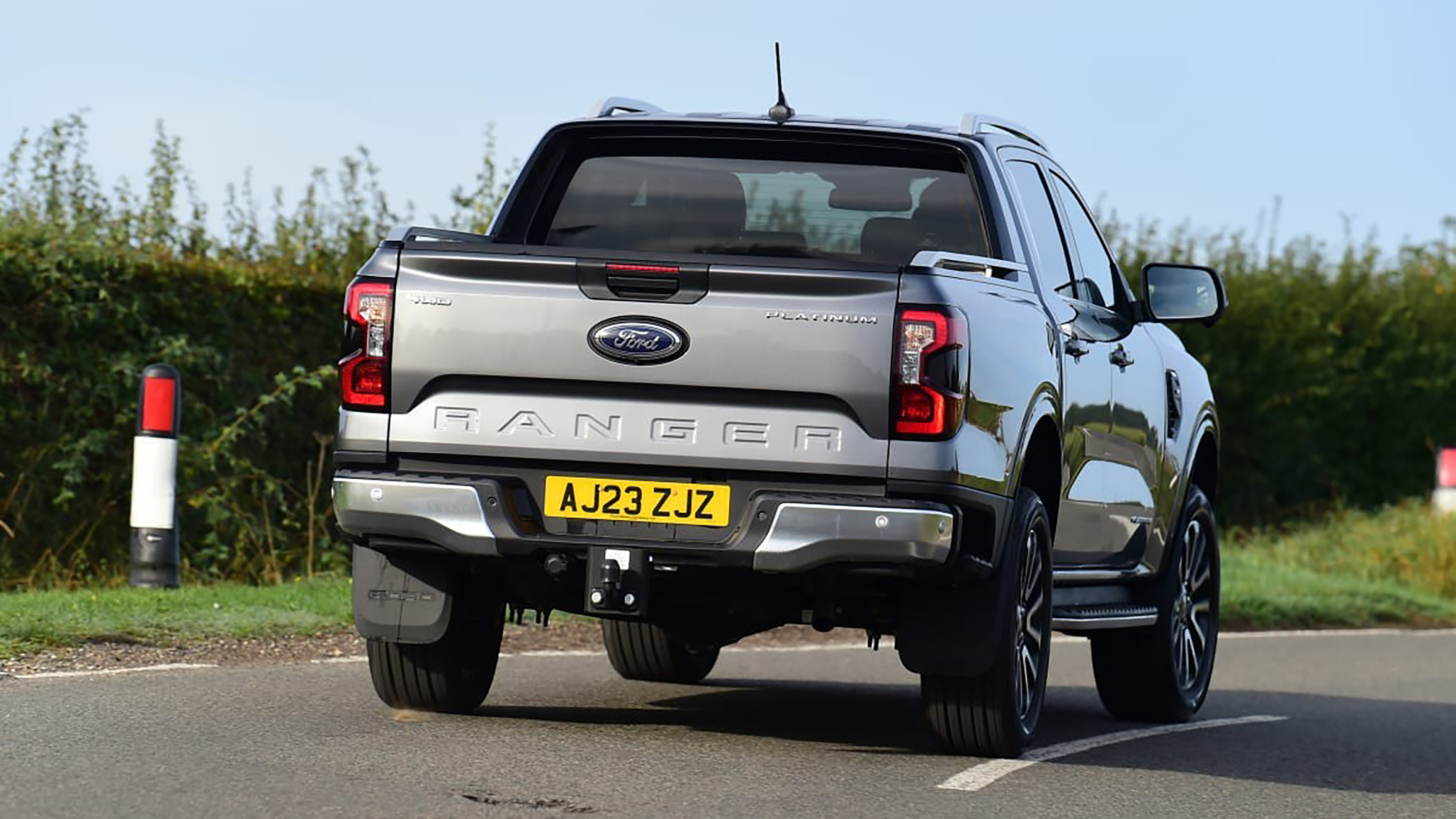 Ford Ranger Platinum drive