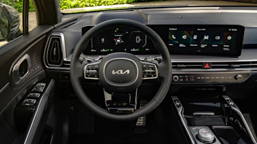 Facelifted Kia Sorento dashboard view