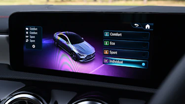 Mercedes CLA infotainment
