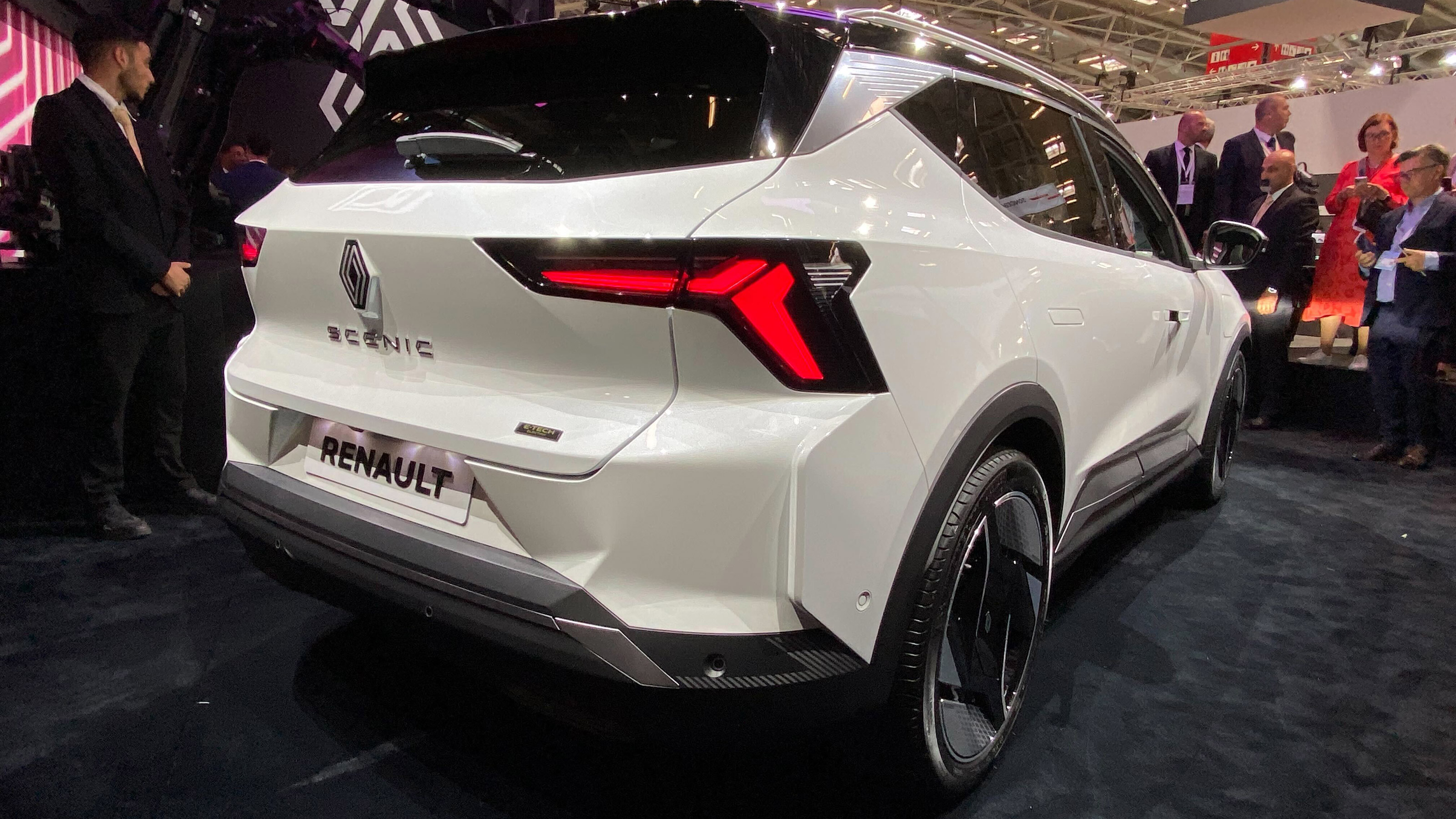 New Renault Scenic E-Tech static rear-quarter view
