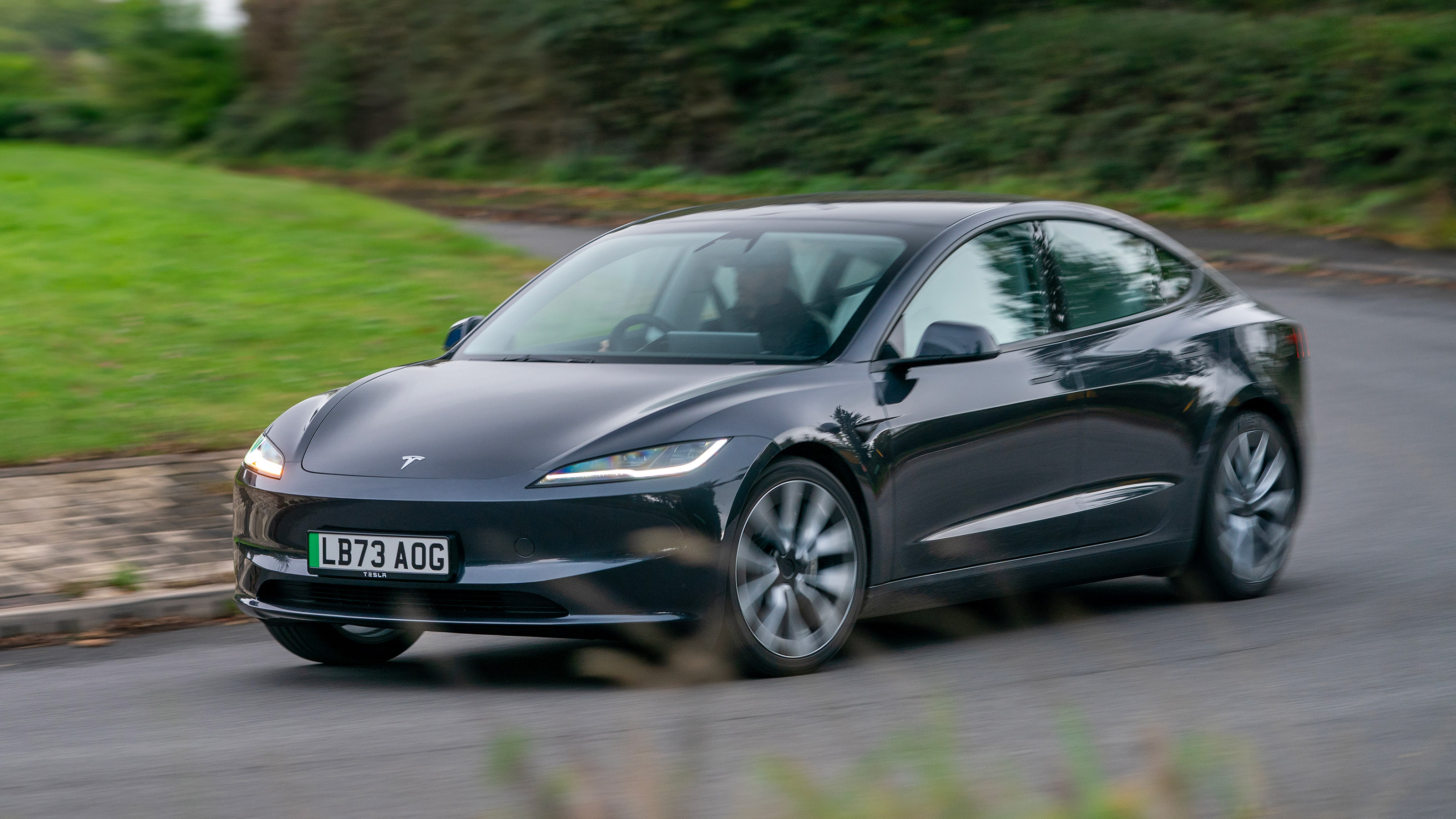 Tesla Model 3 facelift front cornering