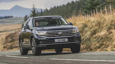 Volkswagen Touareg facelift front handling