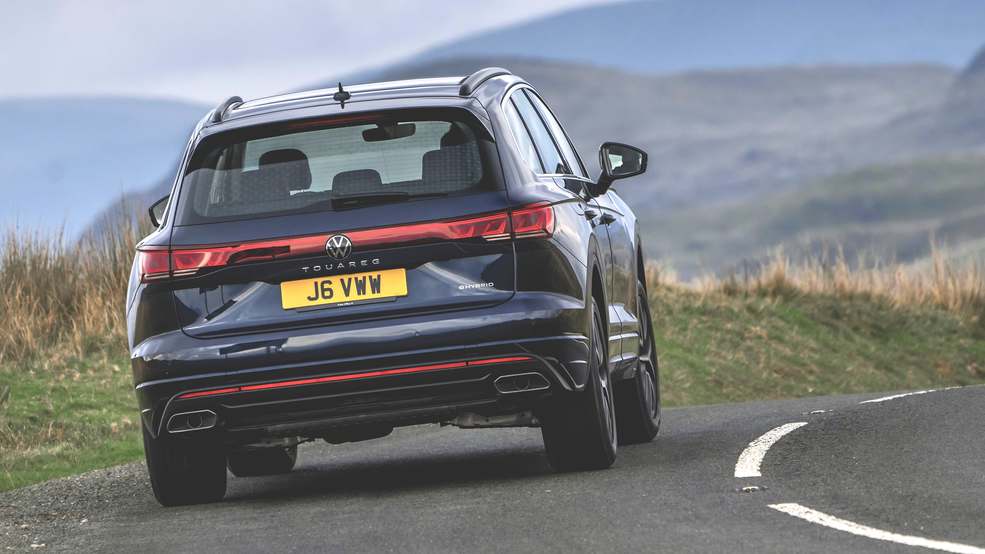 Volkswagen Touareg facelift rear handling