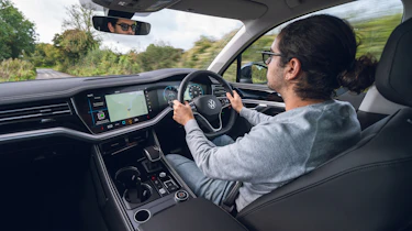 Volkswagen Touareg facelift interior staff