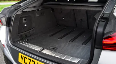 BMW X6 facelift UK drive boot