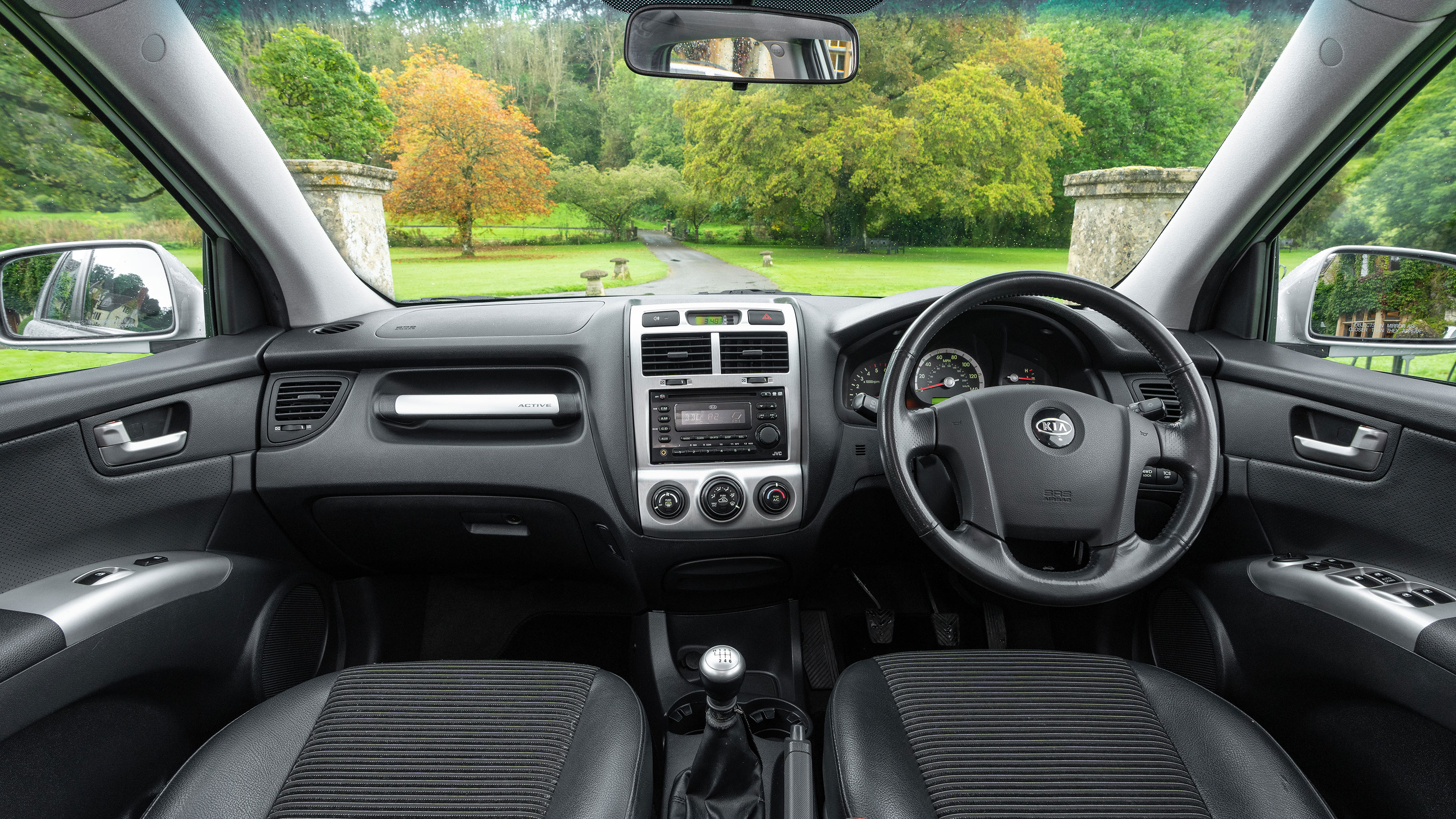Kia Sportage Mk2 interior