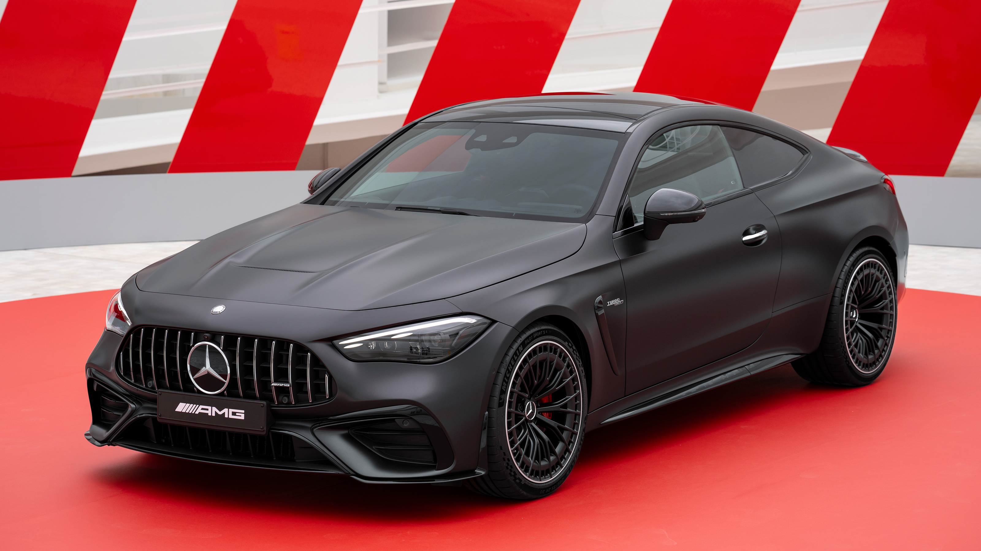 Mercedes-AMG CLE 53 front-quarter