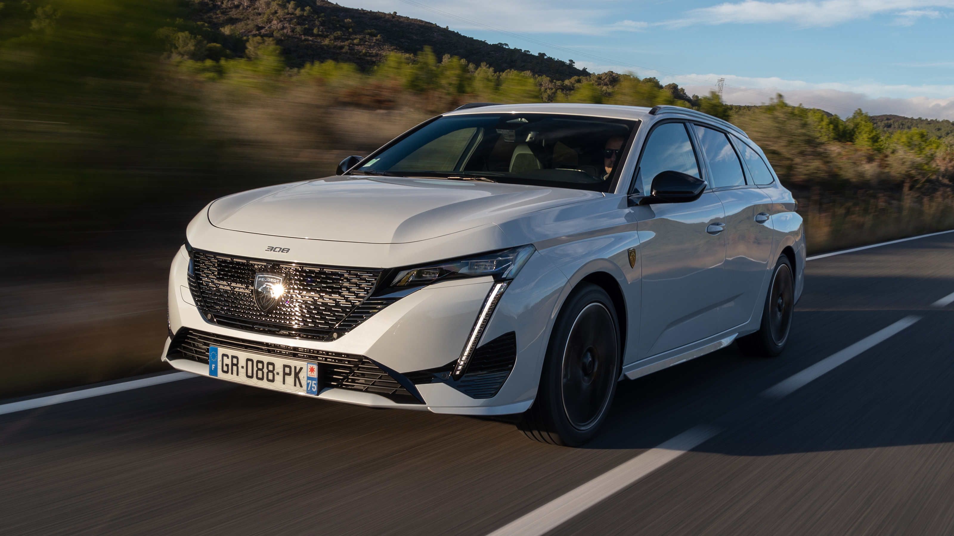 Peugeot E-308 SW dynamic