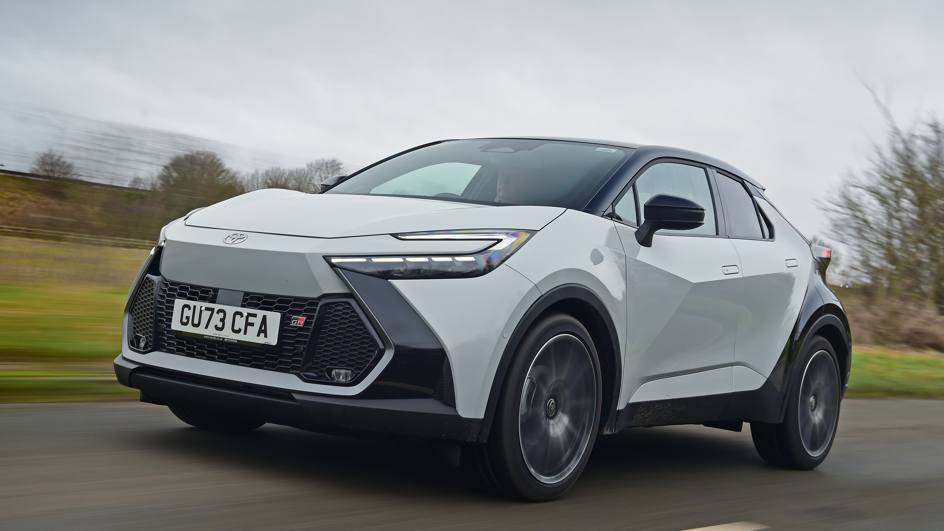 Toyota C-HR UK front dynamic 2