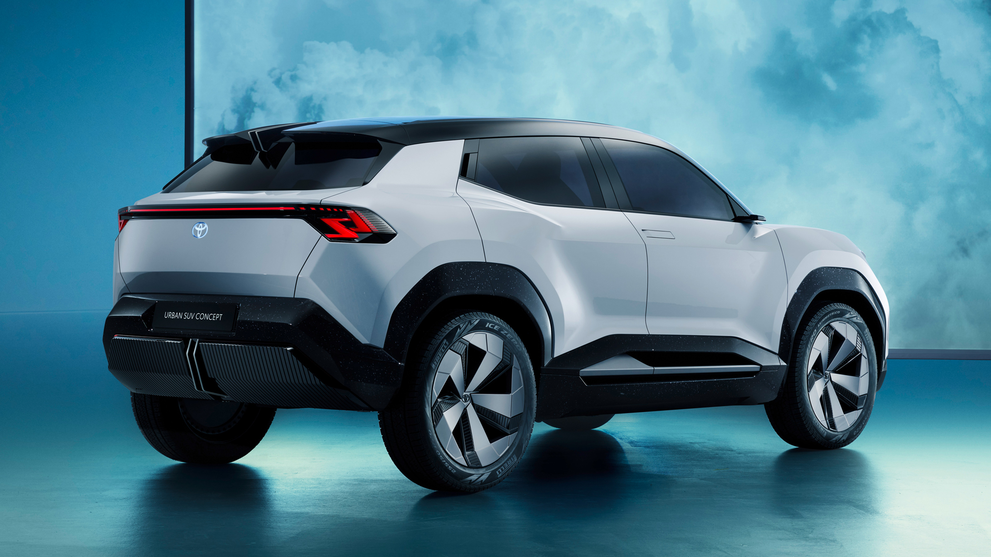 Toyota Urban SUV Concept rear-quarter