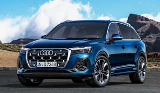 2024 Audi Q7 front-quarter