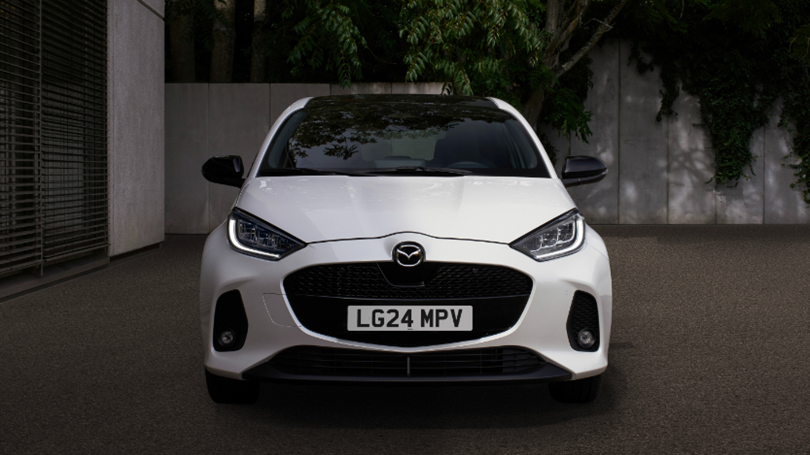 Mazda2 Hybrid static front
