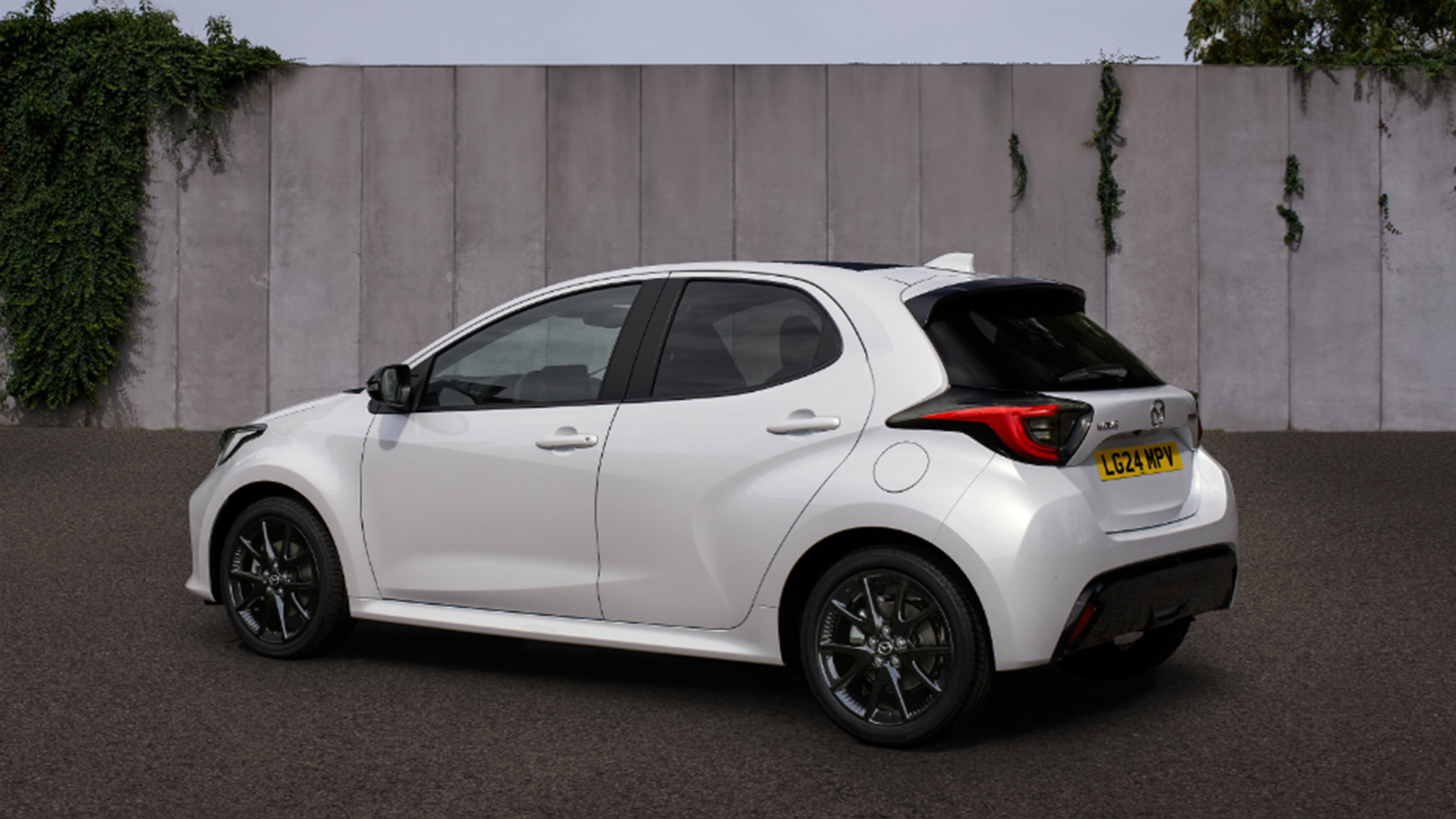 Mazda2 Hybrid static rear quarter