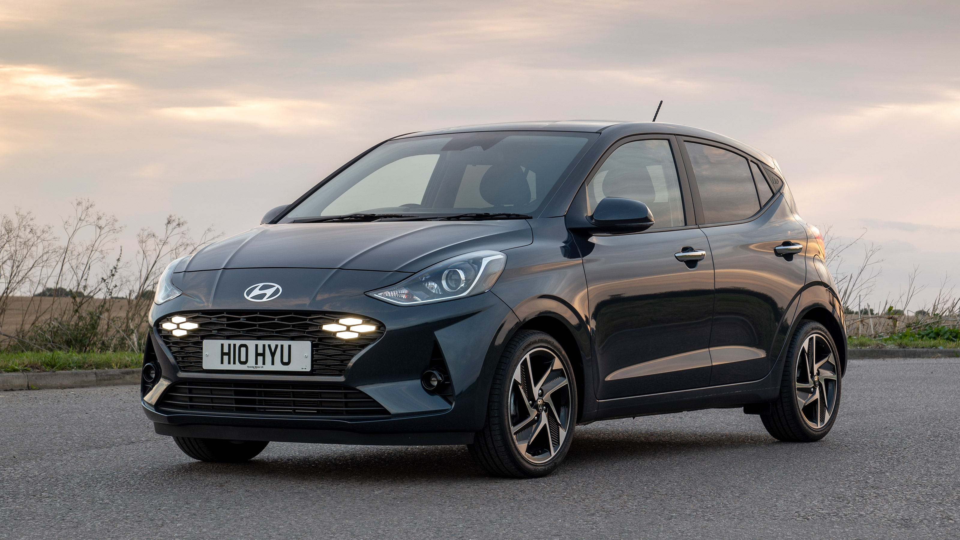 Hyundai i10 facelift front 3/4 static