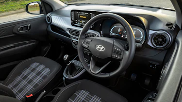 Hyundai i10 facelift steering wheel