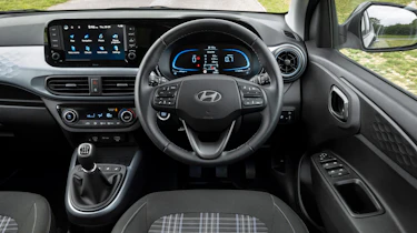 Hyundai i10 facelift interior