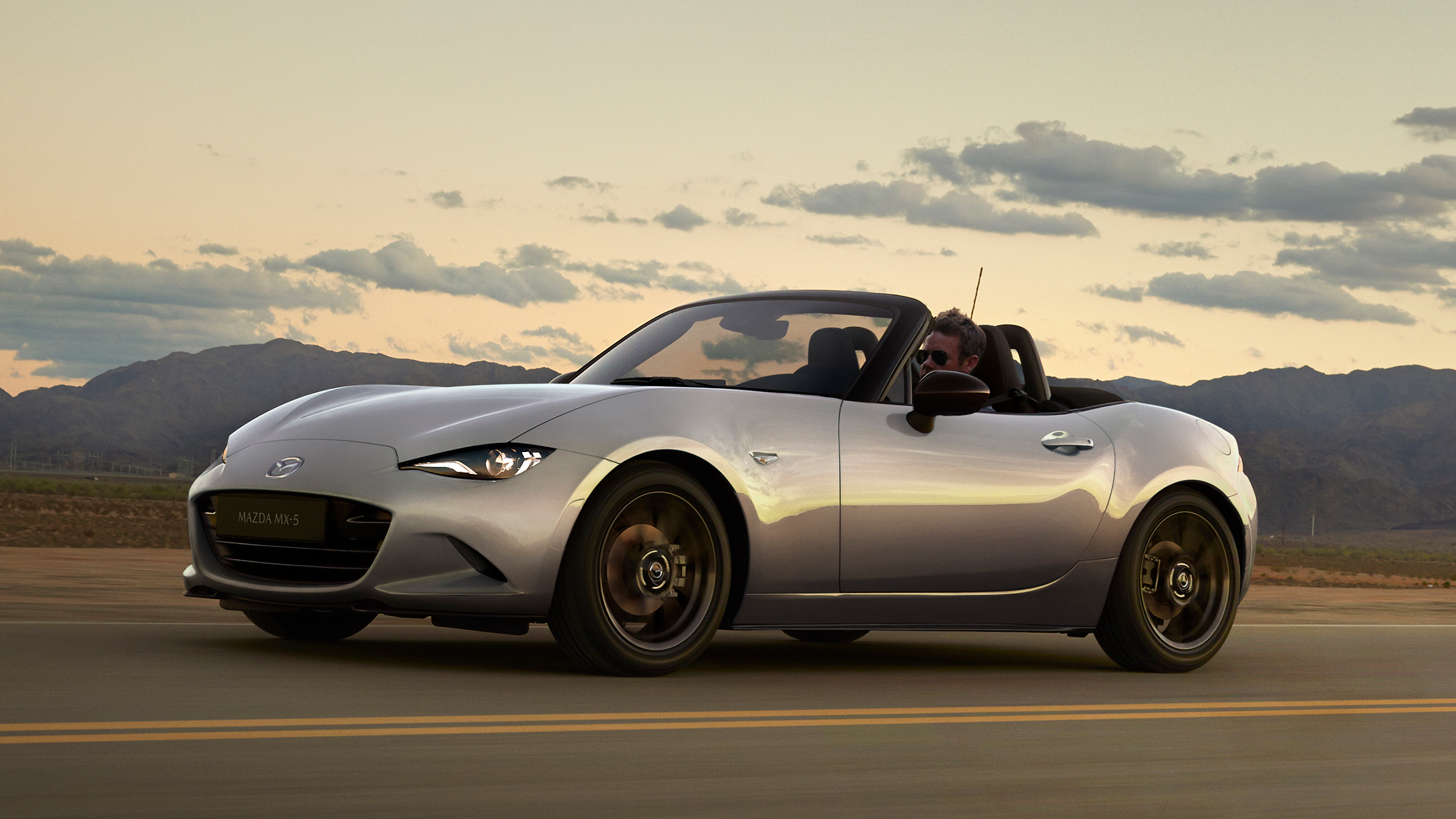 2024 Mazda MX-5 dynamic