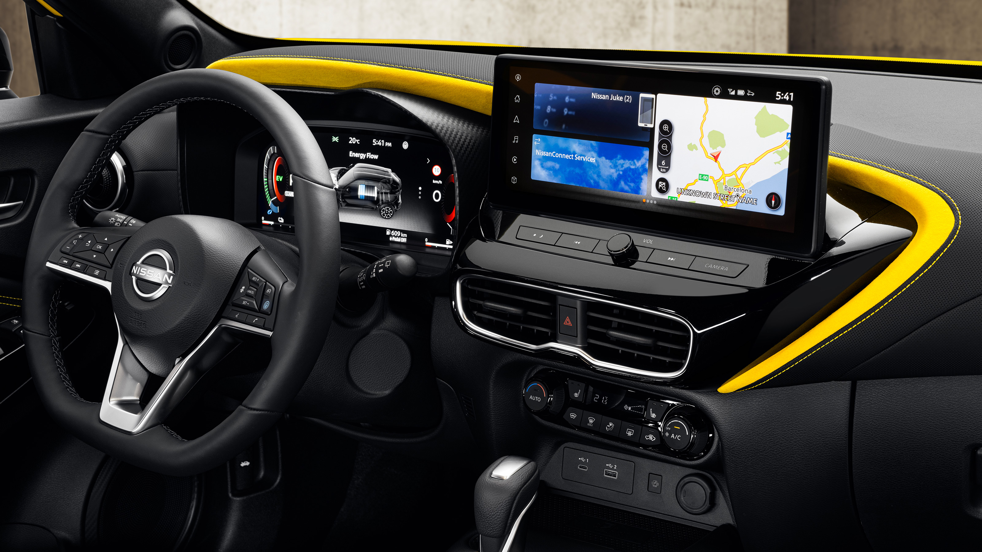 Nissan Juke interior