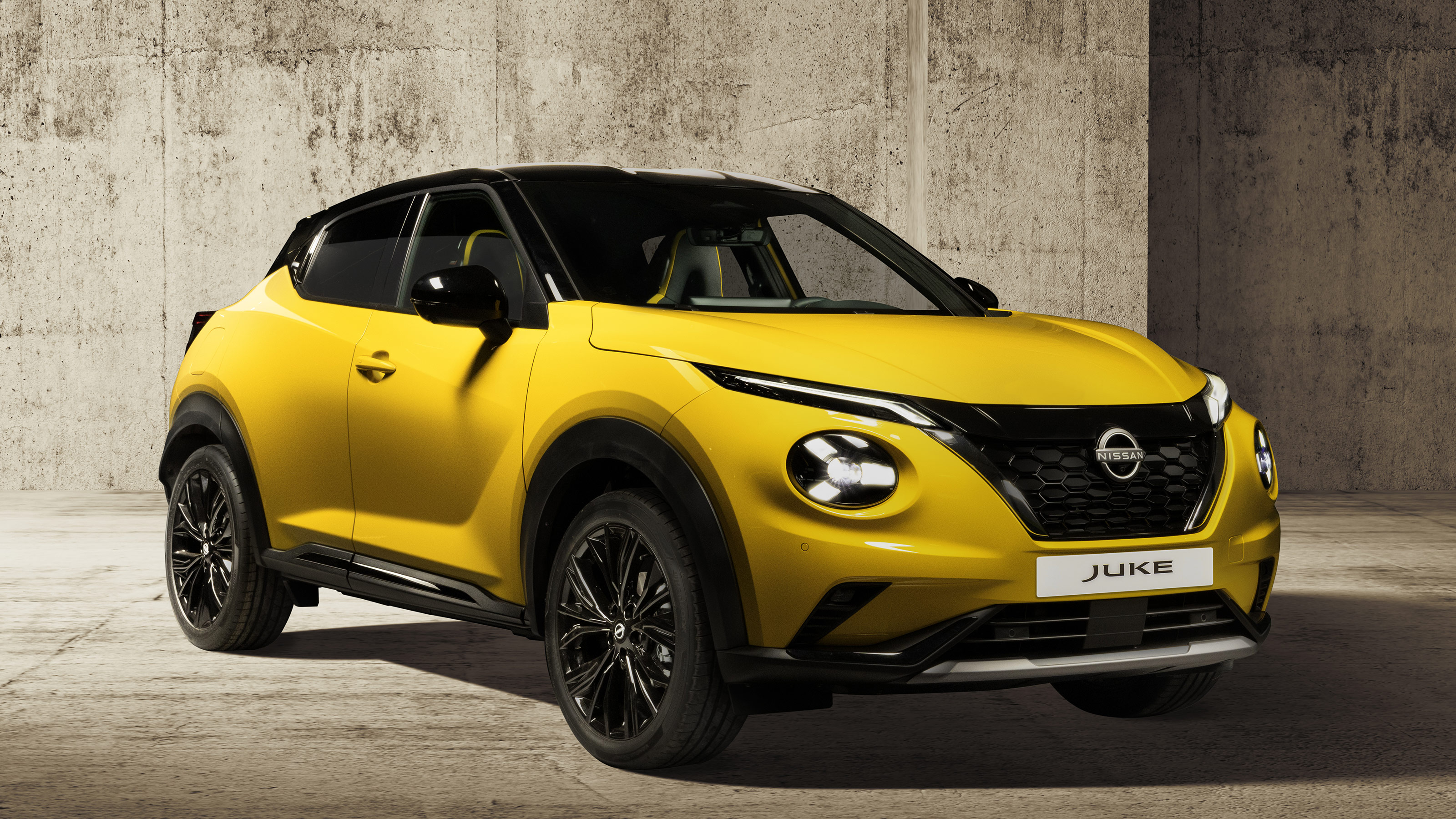 Nissan Juke front quarter