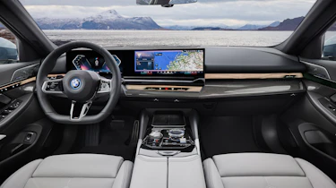 BMW 5 Series Touring dashboard