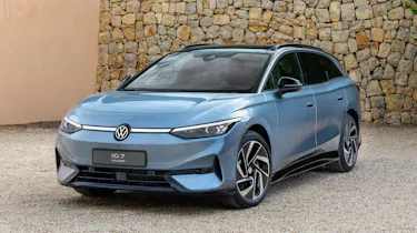 Volkswagen ID7 Tourer front quarter