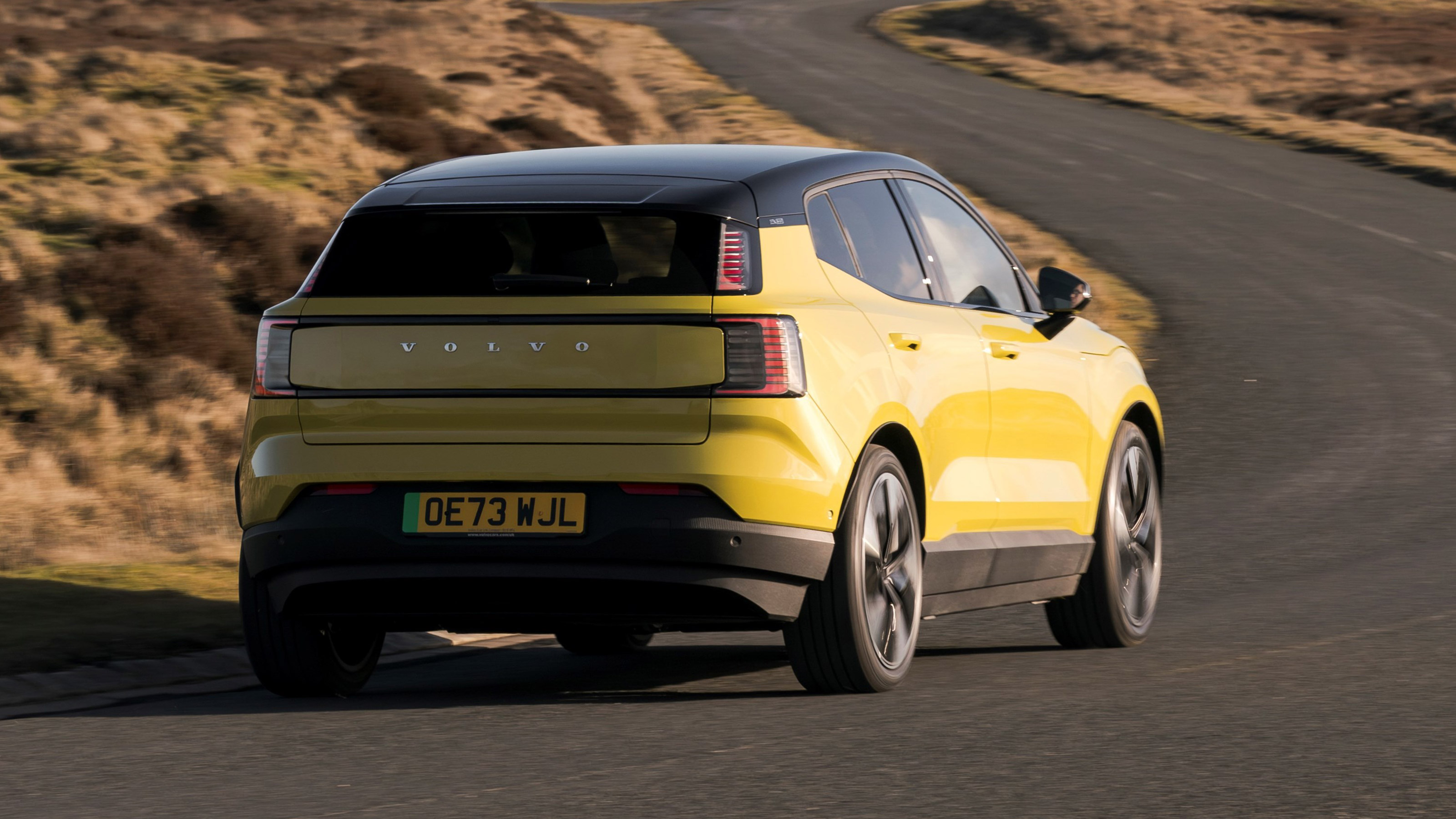 Volvo EX30 UK rear handling