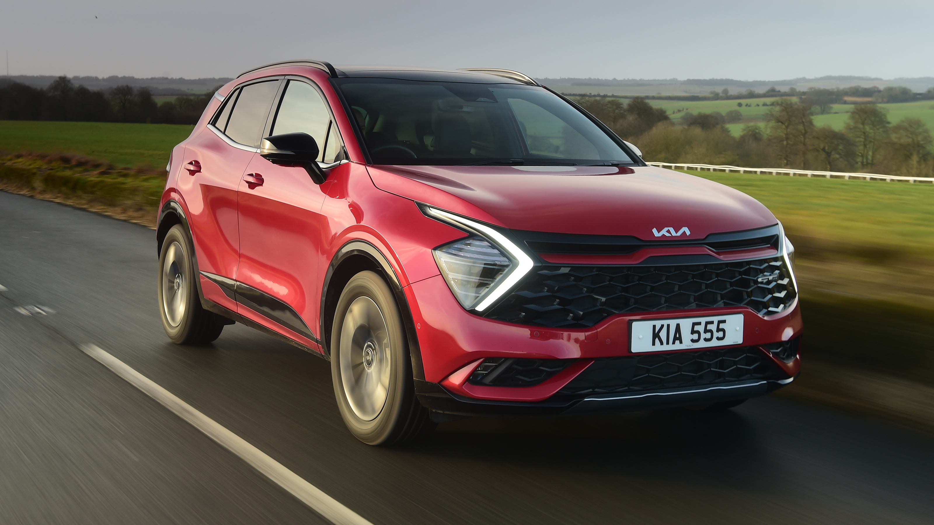 Kia Sportage drive front quarter