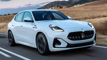 Maserati Grecale Folgore front quarter