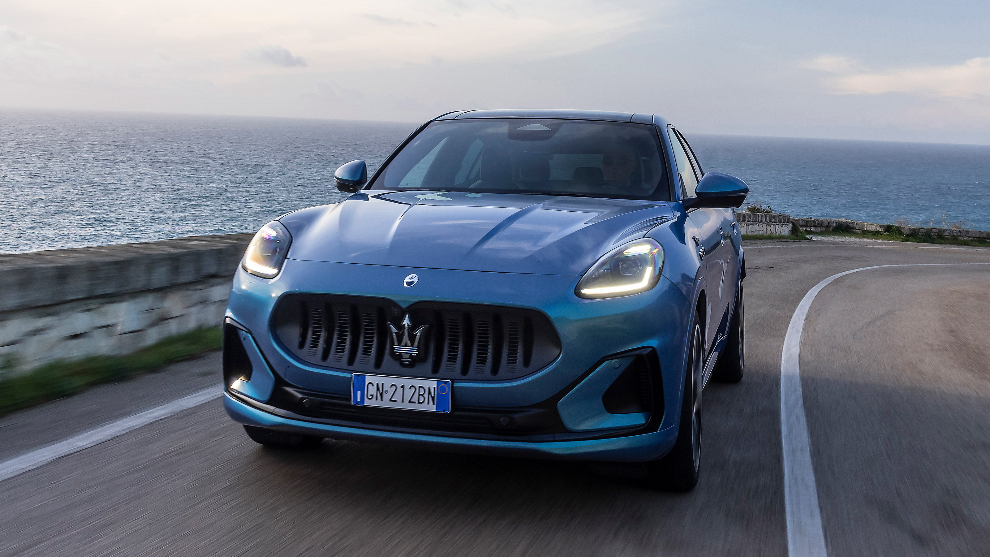 Maserati Grecale Folgore front