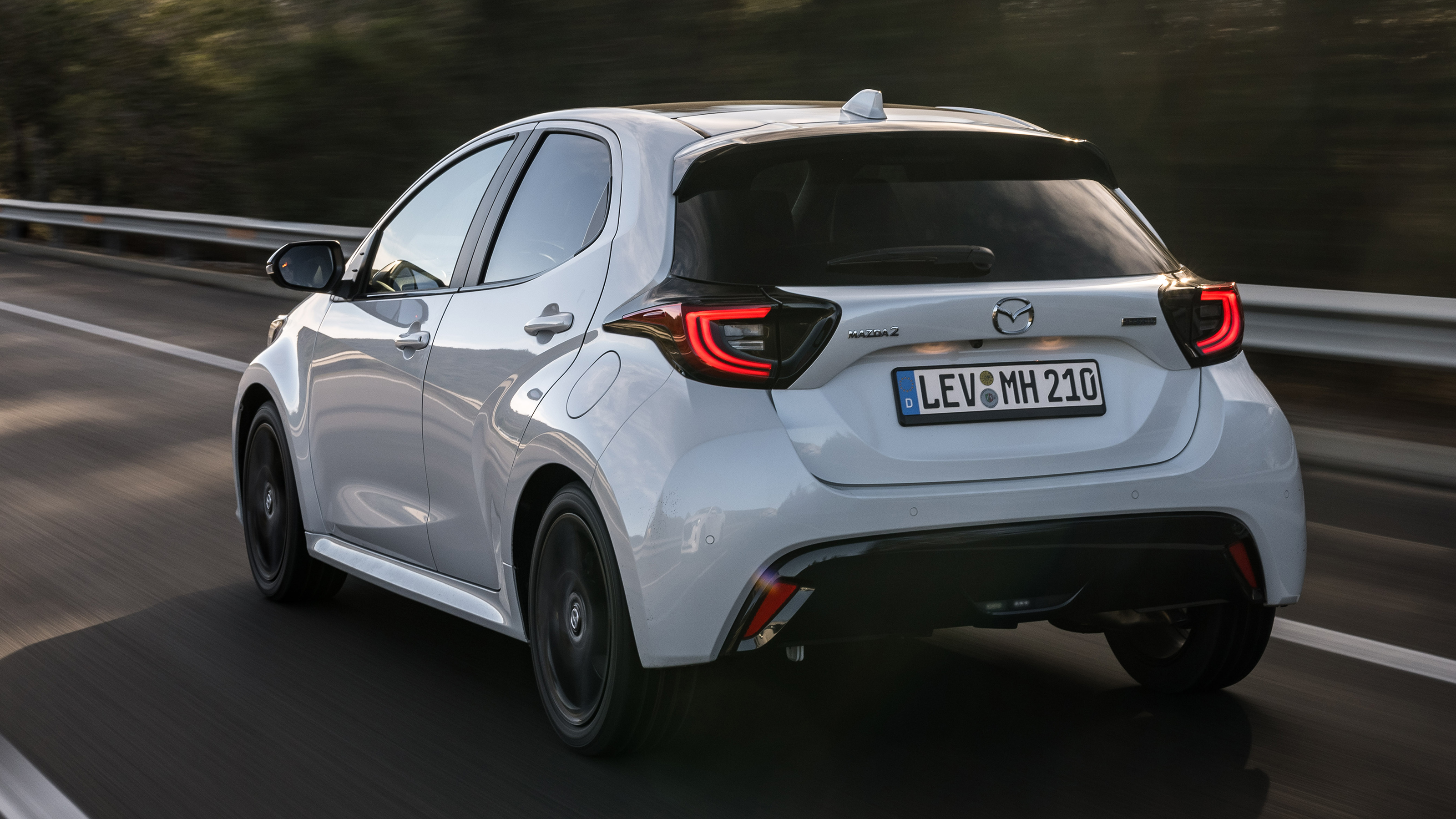 Mazda2 Hybrid rear quarter dynamic