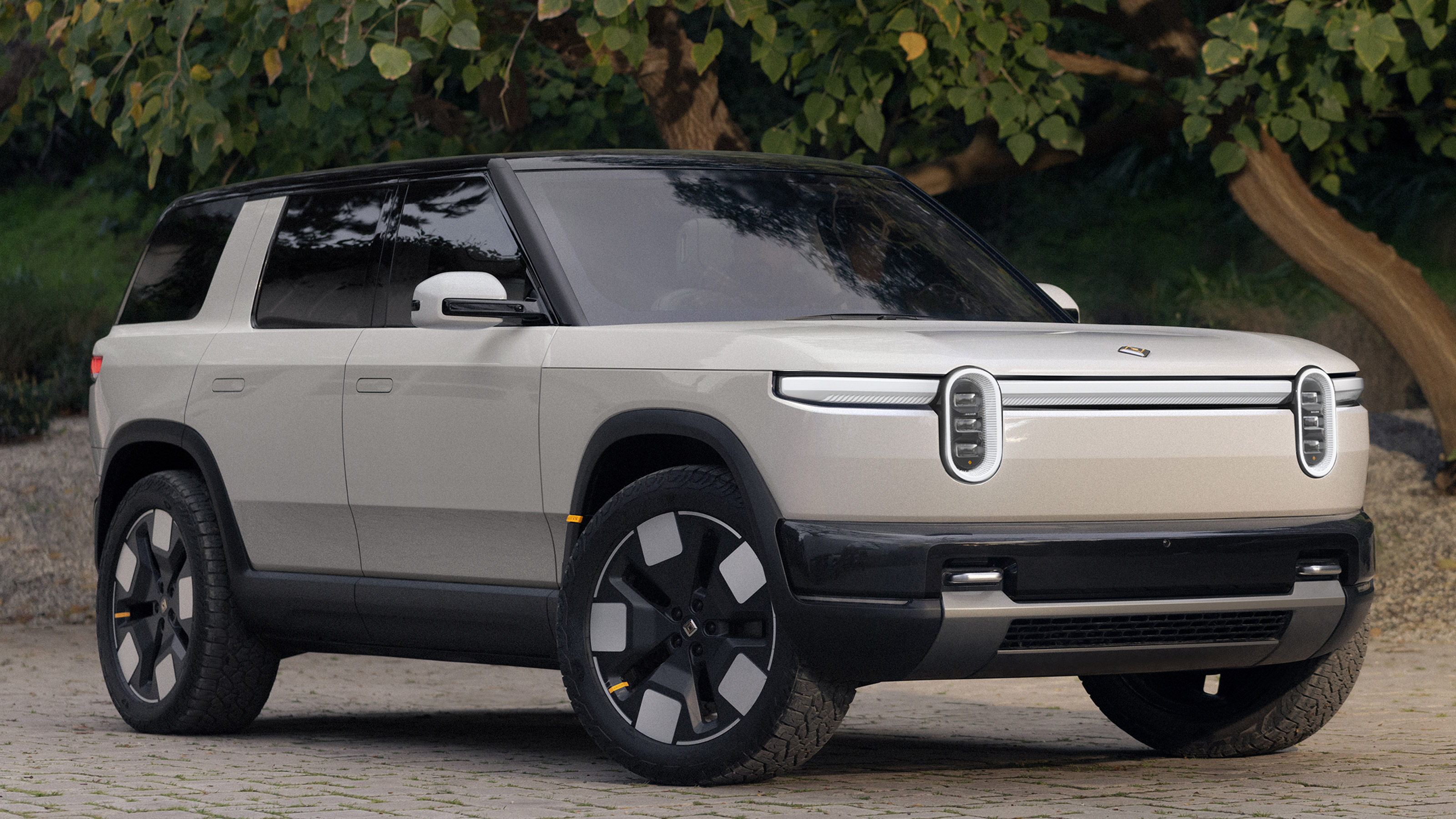 Rivian R2 front quarter