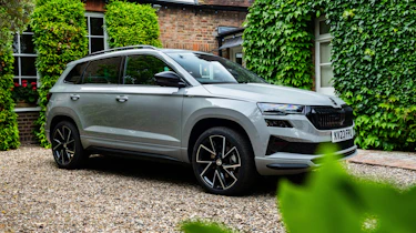 Skoda Karoq SportLine front 3/4 static