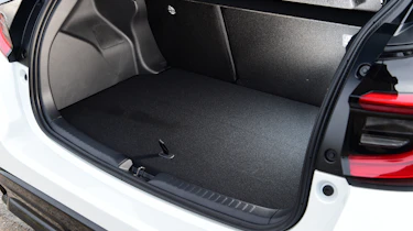 Toyota Yaris Carbuyer boot