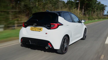 Toyota Yaris Carbuyer rear quarter dynamic