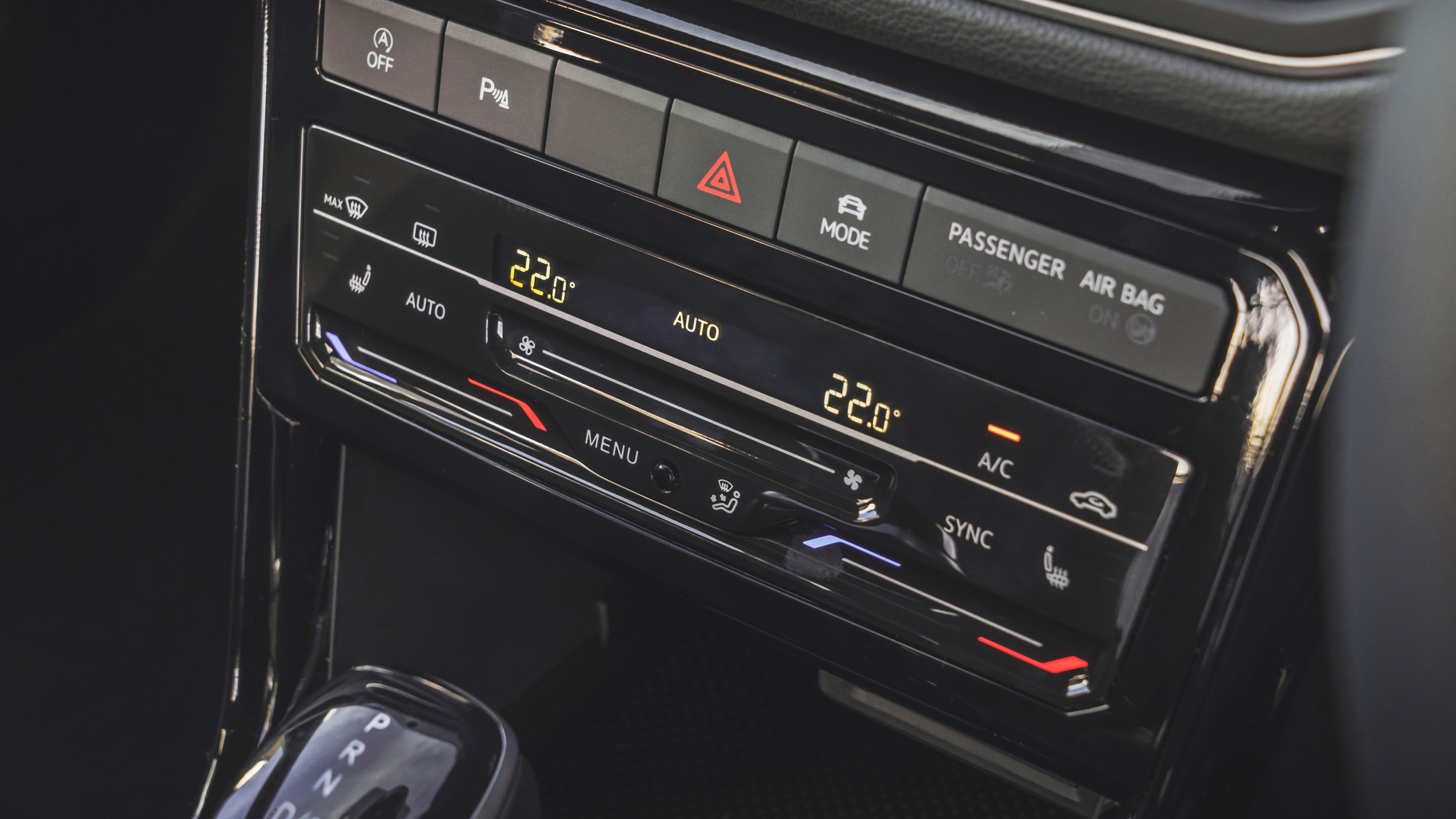 Volkswagen T-Cross switches
