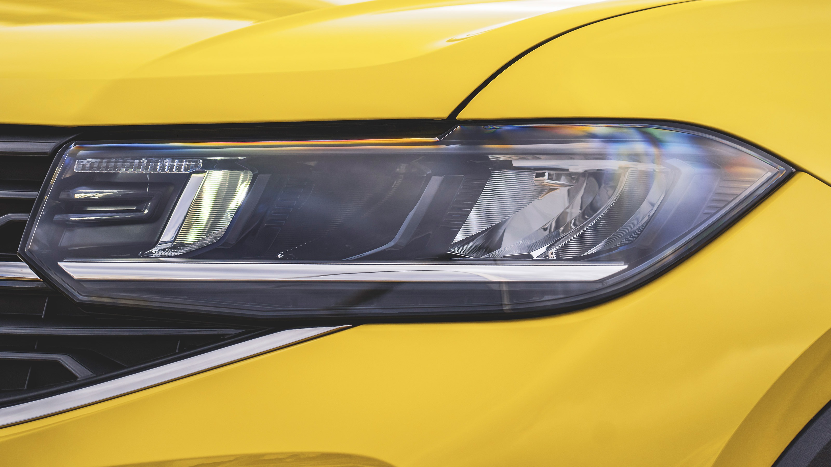Volkswagen T-Cross headlights