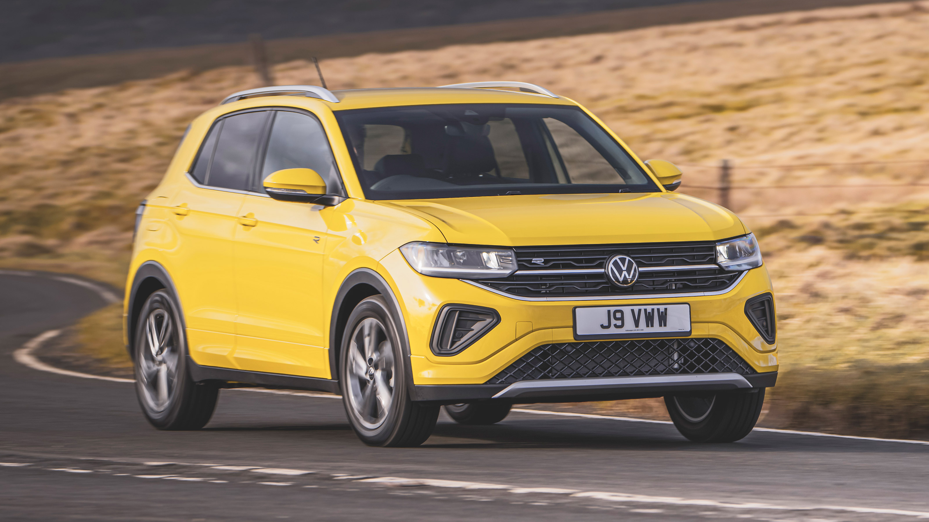 Volkswagen T-Cross front corning