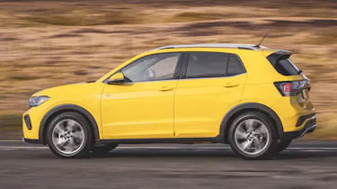 Volkswagen T-Cross side panning